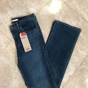 LEVI’S | Mid-Rise Bootcut Jeans NWT